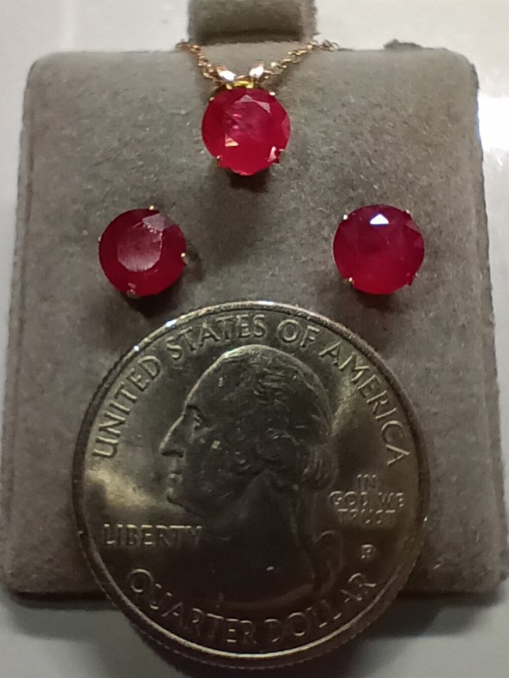 14Kt Yellow Gold 3-1/2ctw Genuine Ruby Earrings & Pendant Set with Chain - Picture 2 of 5